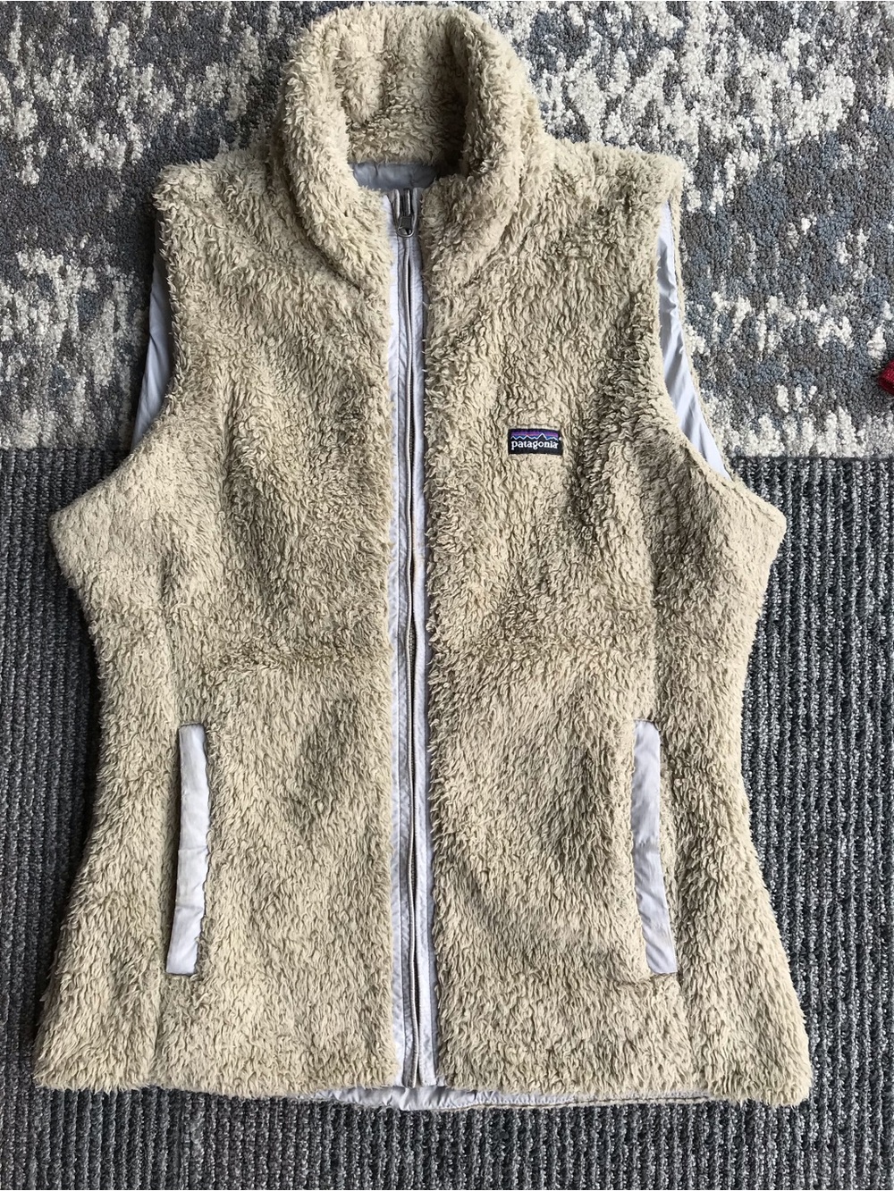 Reversible Patagonia Cream Sherpa Fleece Vest - Women's